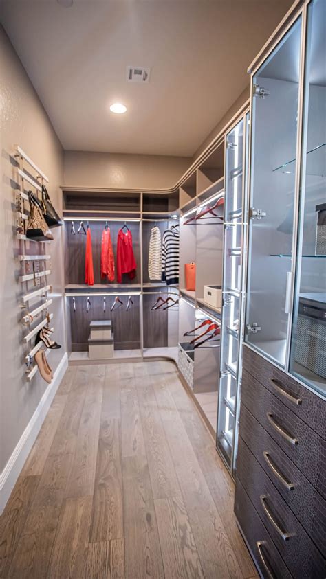 custom closets las vegas nevada.